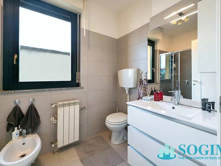 Immagine 14 di Appartamento in vendita  in via Roberto Ardigò 17 a Milano