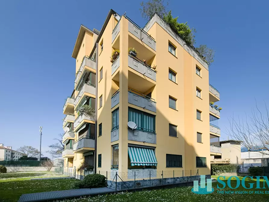 Immagine 18 di Appartamento in vendita  in via Roberto Ardigò 17 a Milano