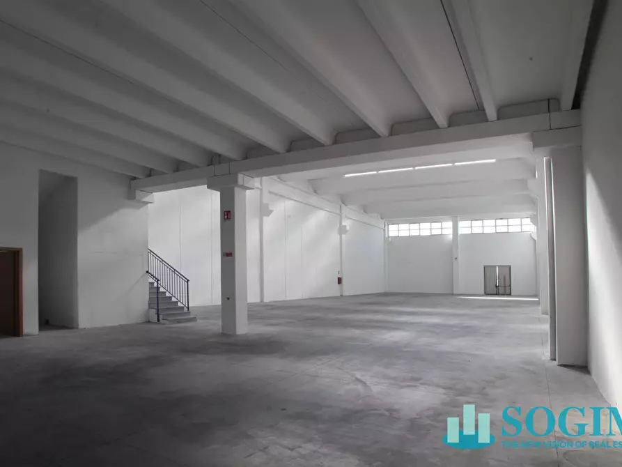 Immagine 5 di Capannone industriale in affitto  in via Erba 33 a Melzo