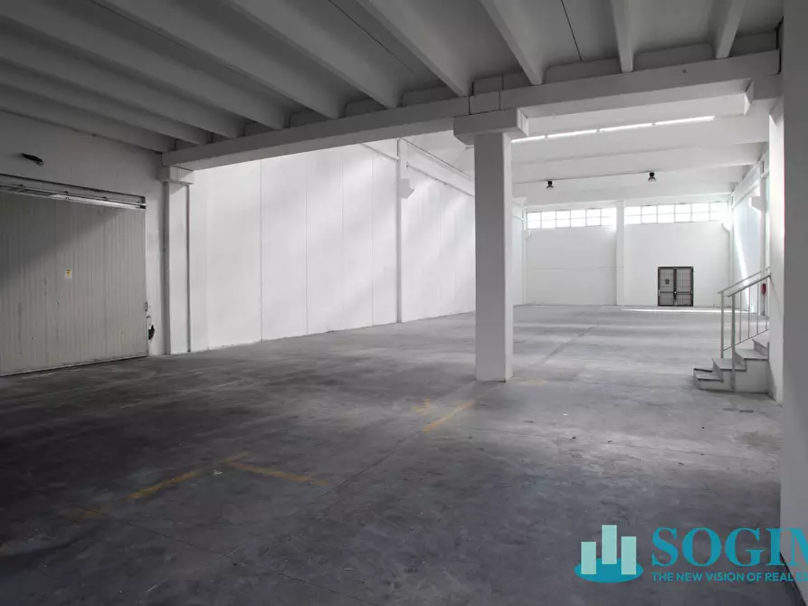 Immagine 22 di Capannone industriale in affitto  in via Erba 33 a Melzo