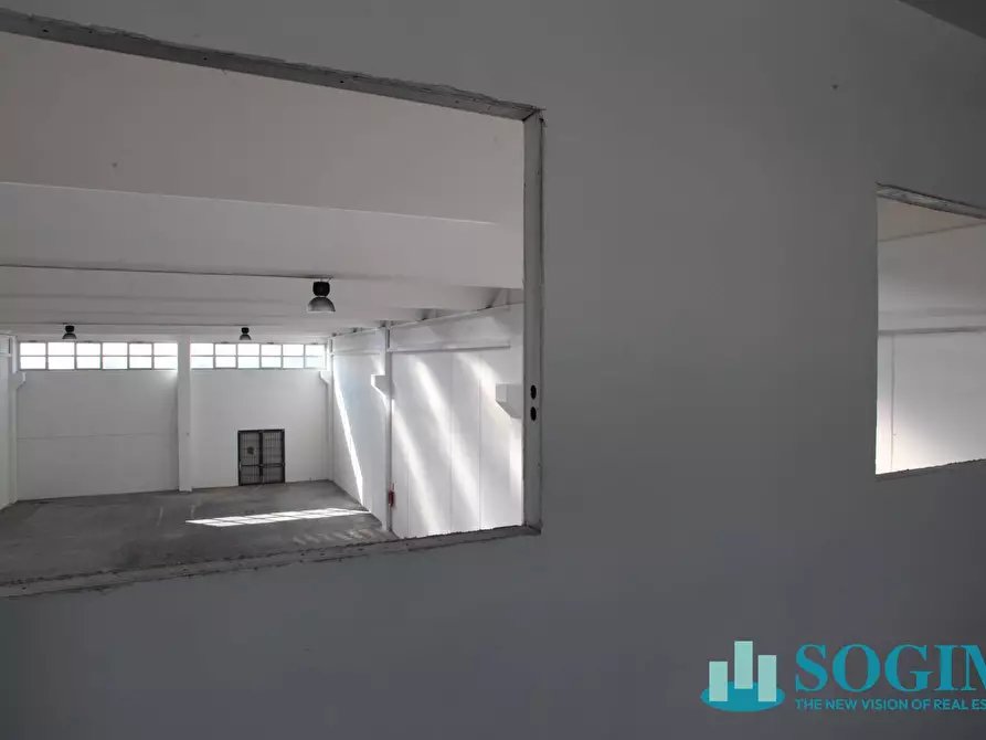 Immagine 31 di Capannone industriale in affitto  in via Erba 33 a Melzo