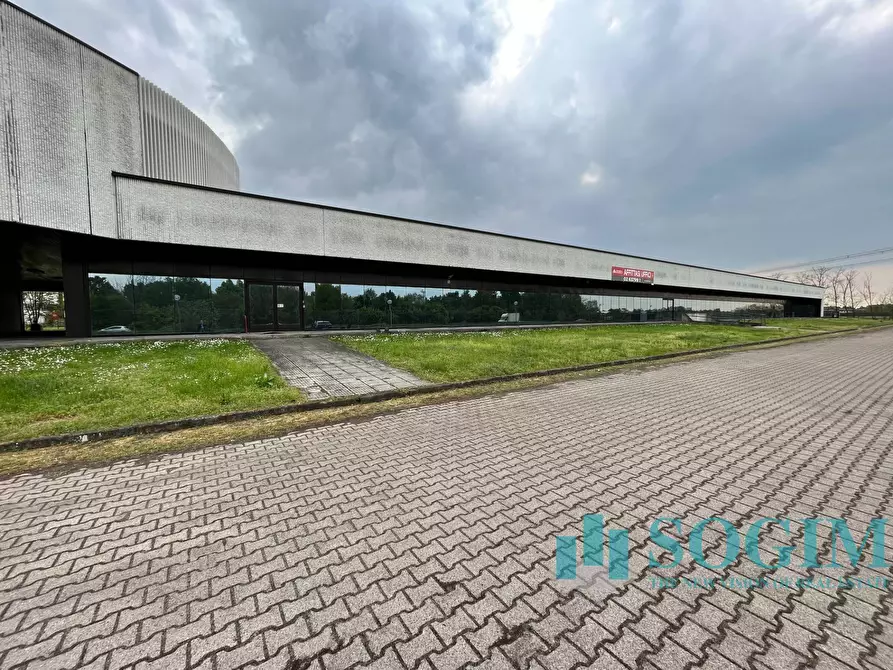 Immagine 6 di Locale commerciale in affitto  in via europa 30 a Cusago