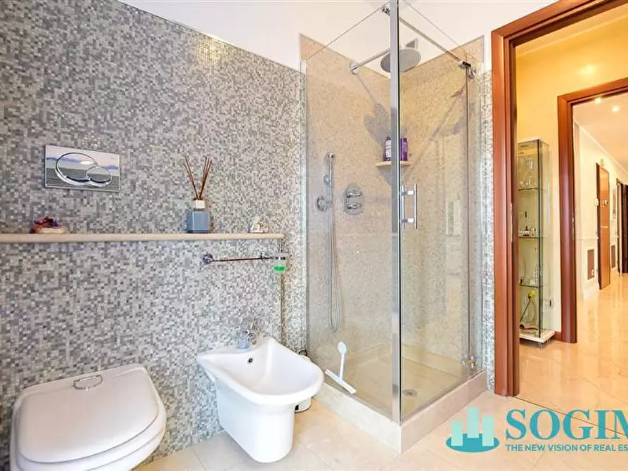 Immagine 21 di Appartamento in vendita  in Via Odescalchi 39 a Seregno