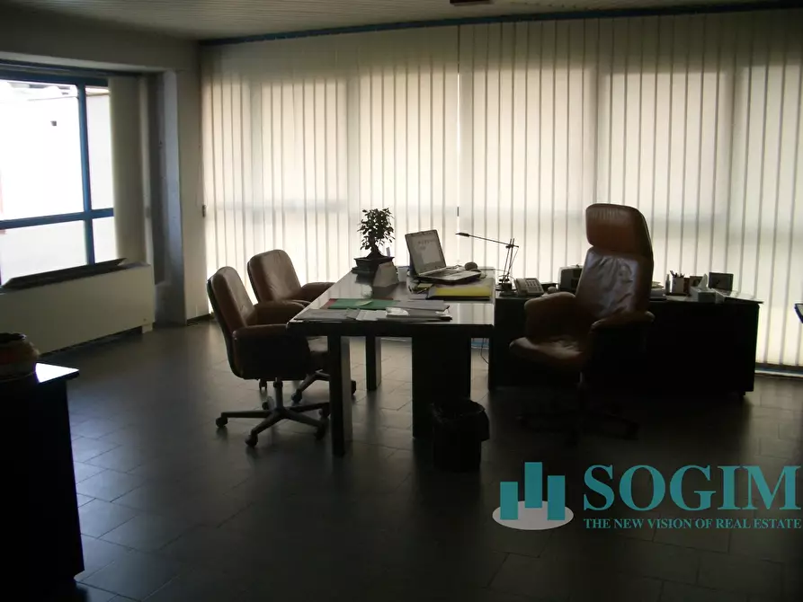 Immagine 1 di Capannone industriale in vendita  in Via Leonardo da Vinci a Trezzano Sul Naviglio