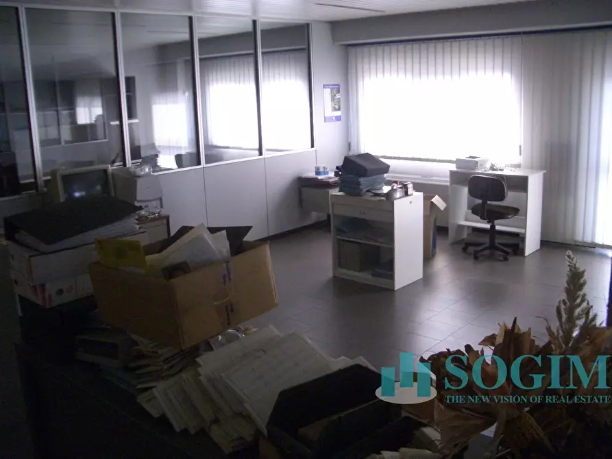 Immagine 10 di Capannone industriale in vendita  in Via Leonardo da Vinci a Trezzano Sul Naviglio