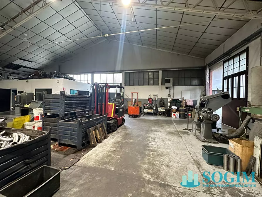 Immagine 3 di Capannone industriale in vendita  in Via Verdi 10 a Muggiò