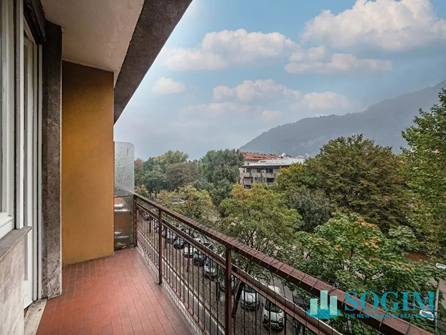 Immagine 6 di Appartamento in affitto  in Via Borsieri a Como