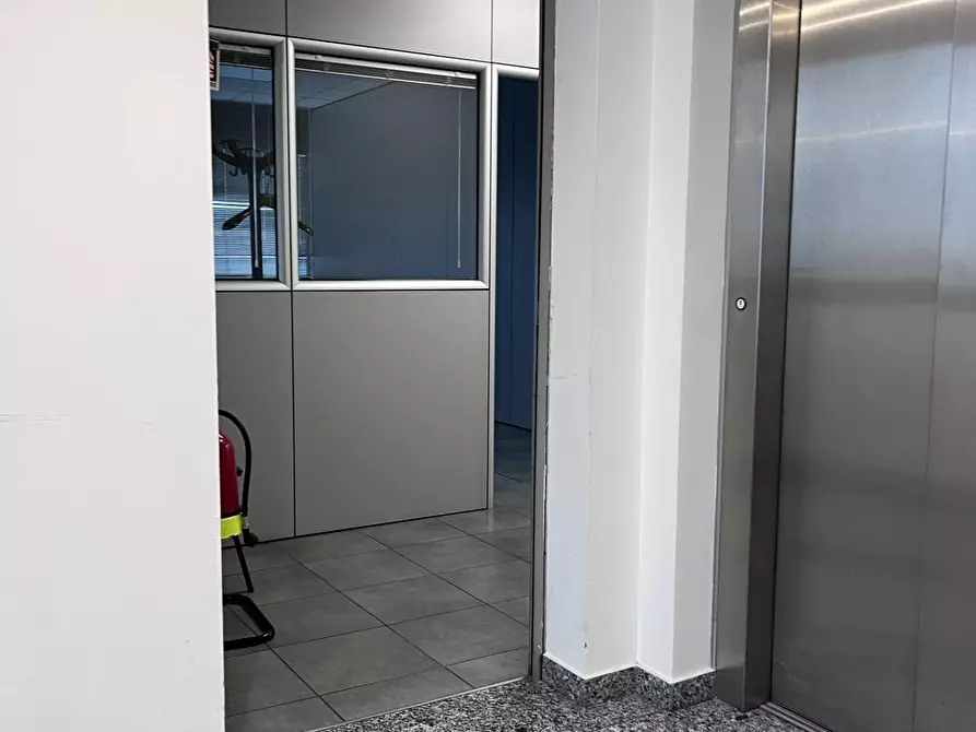 Immagine 12 di Capannone industriale in vendita  in via Albert Einstein 32 a Assago