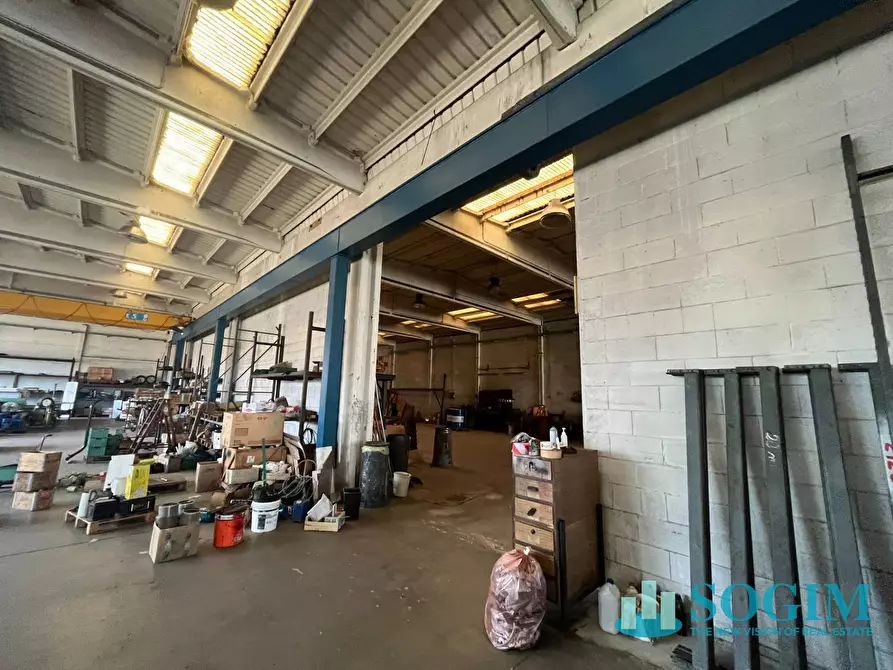 Immagine 12 di Capannone industriale in vendita  a Rosate