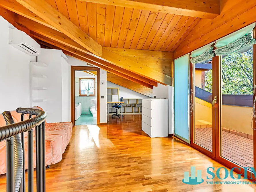 Immagine 16 di Appartamento in affitto  a Monza