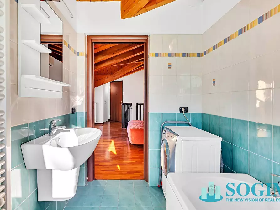 Immagine 21 di Appartamento in affitto  a Monza