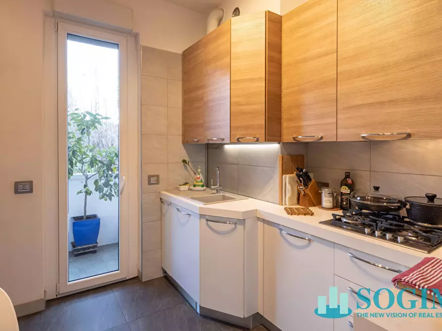 Immagine 7 di Appartamento in vendita  in via mazzini 26 a Carugate