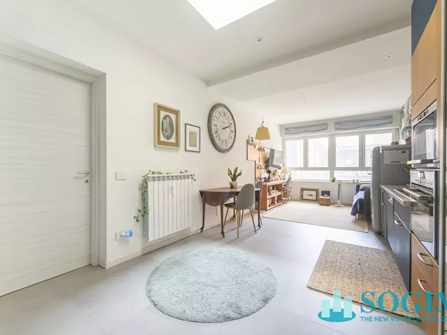 Immagine 2 di Appartamento in vendita  in via Negroli 8 a Milano