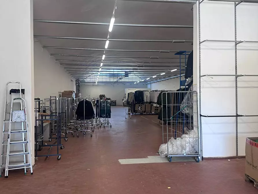 Immagine 10 di Capannone industriale in vendita  in via Stradivari a Desio