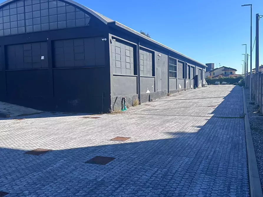 Immagine 11 di Capannone industriale in vendita  in via Stradivari a Desio