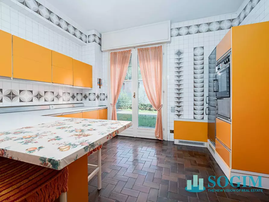 Immagine 8 di Villa in vendita  in Via Per Bellagio a Asso