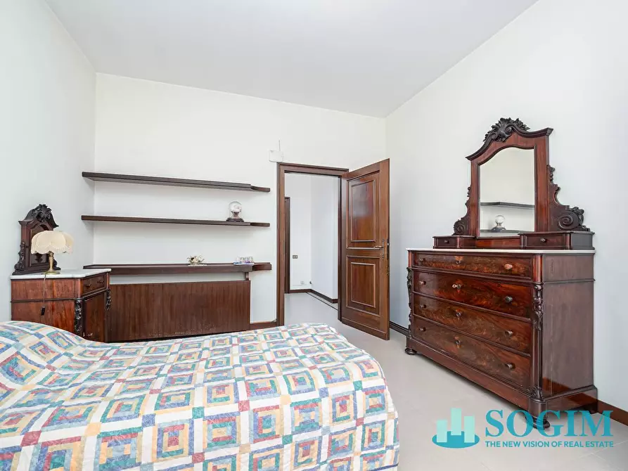 Immagine 10 di Villa in vendita  in Via Per Bellagio a Asso