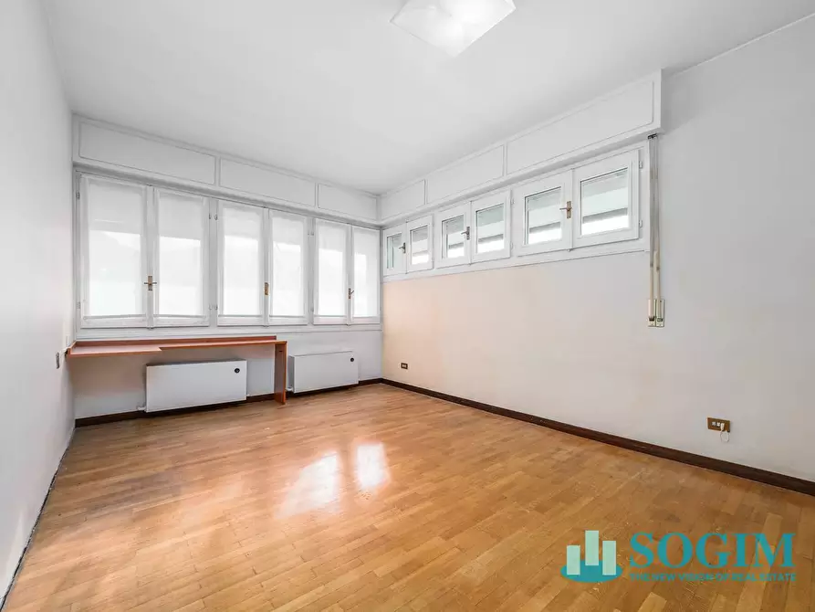 Immagine 19 di Villa in vendita  in Via Per Bellagio a Asso