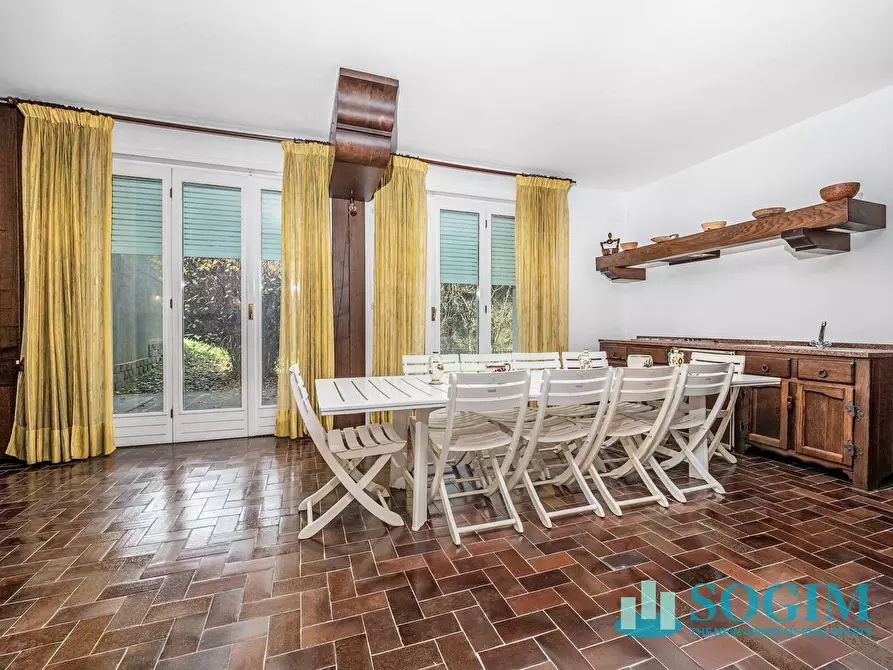 Immagine 25 di Villa in vendita  in Via Per Bellagio a Asso