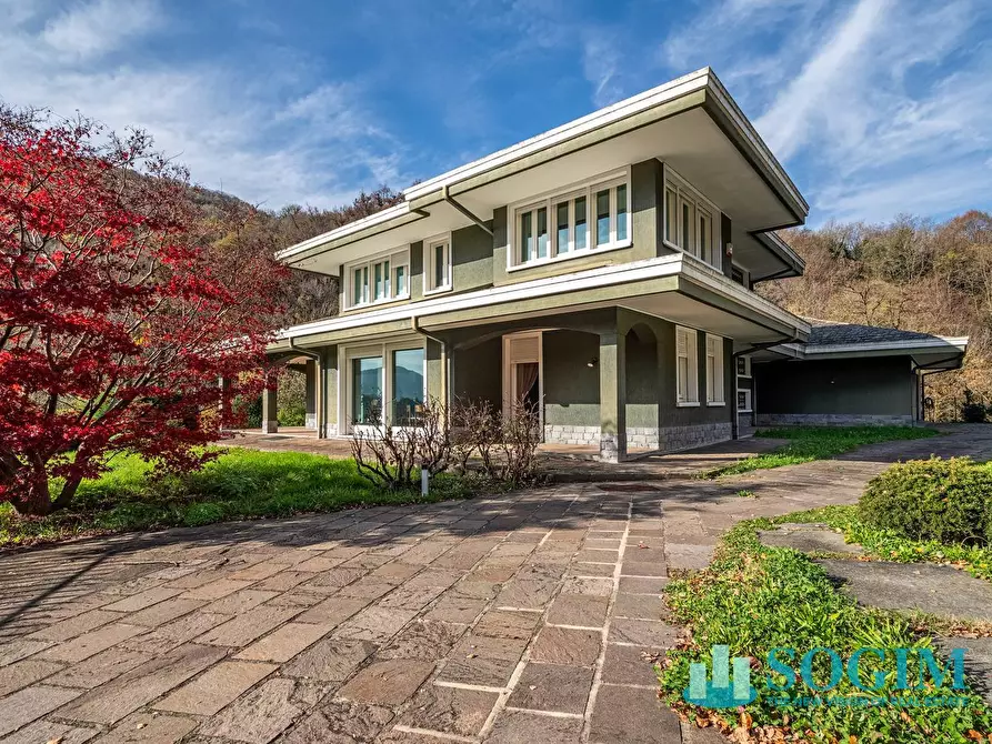 Immagine 28 di Villa in vendita  in Via Per Bellagio a Asso