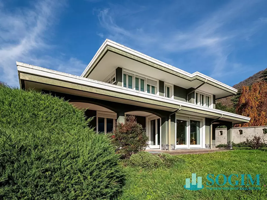 Immagine 29 di Villa in vendita  in Via Per Bellagio a Asso