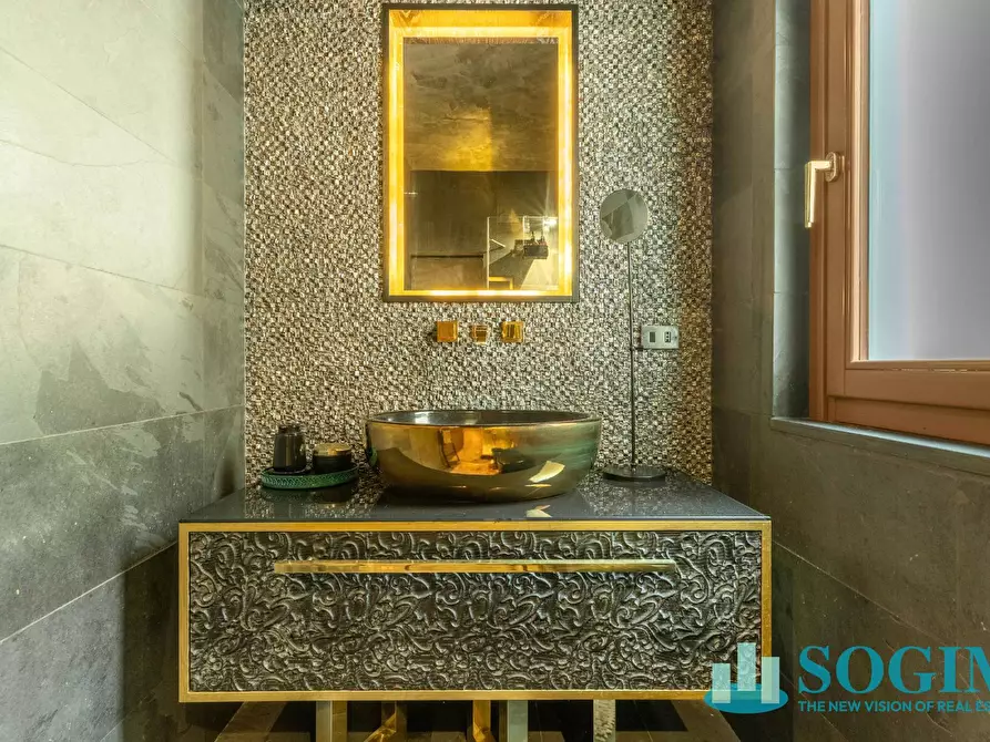 Immagine 16 di Appartamento in vendita  in via Marcona 15 a Milano