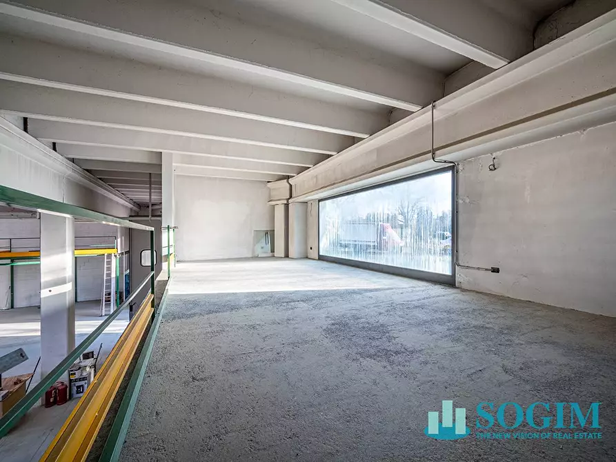 Immagine 11 di Capannone industriale in vendita  in Via Sant'agata 51/B a Mariano Comense