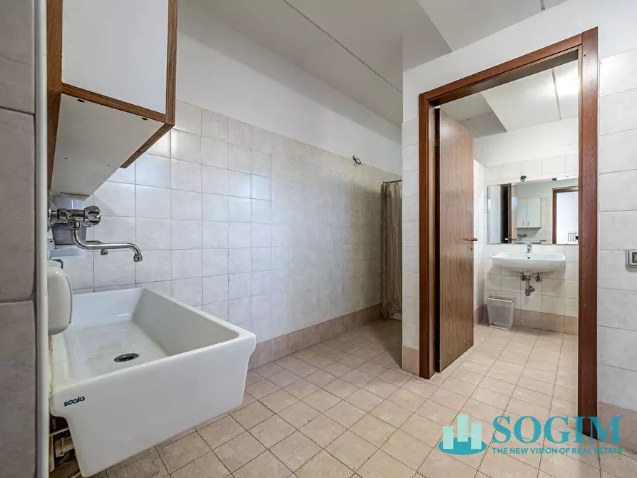 Immagine 18 di Capannone industriale in vendita  in Via Sant'agata 51/B a Mariano Comense