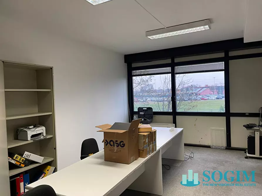 Immagine 4 di Ufficio in vendita  in via tintoretto 10 a Cologno Monzese