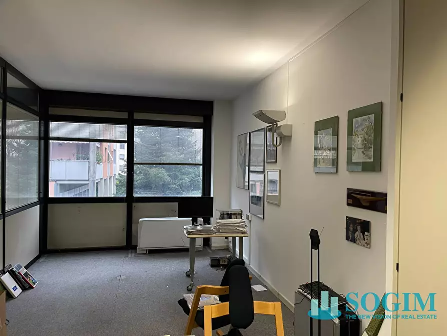 Immagine 8 di Ufficio in vendita  in via tintoretto 10 a Cologno Monzese