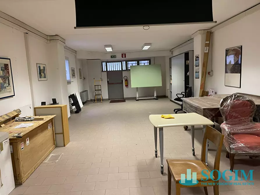 Immagine 14 di Magazzino in vendita  in via tintoretto 10 a Cologno Monzese