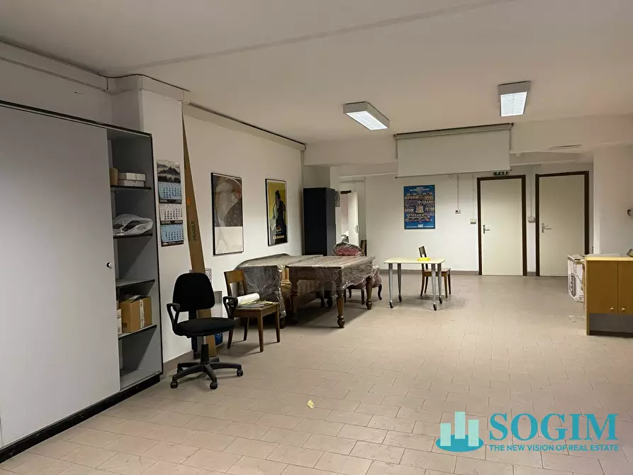 Immagine 16 di Magazzino in vendita  in via tintoretto 10 a Cologno Monzese
