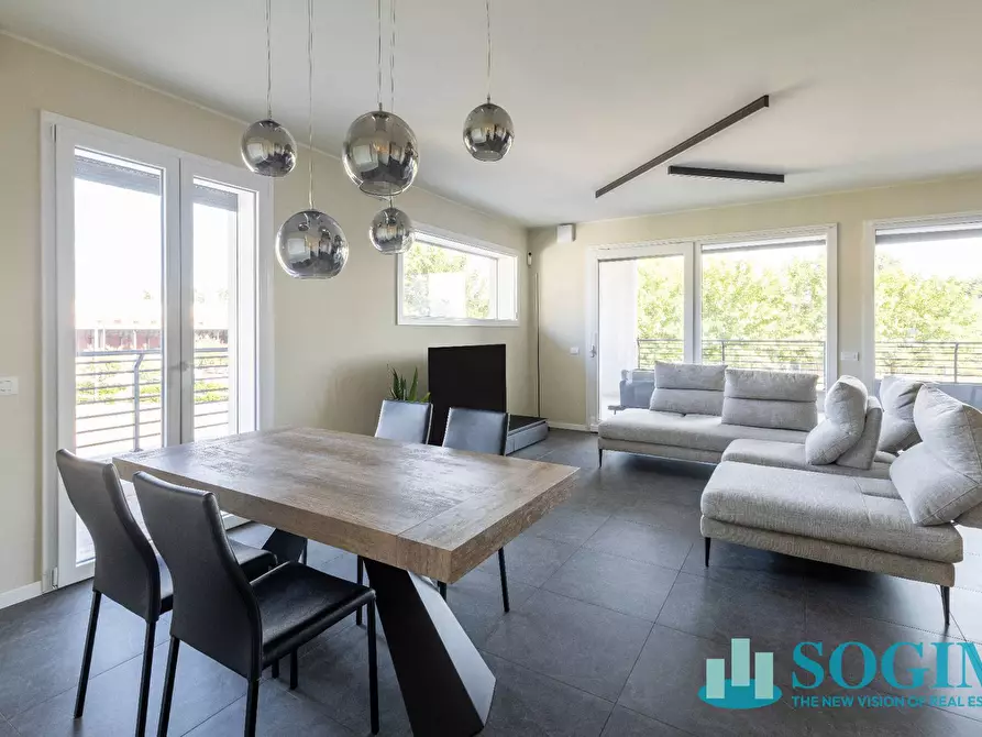 Immagine 5 di Appartamento in vendita  in via Toscana 38 a Monza