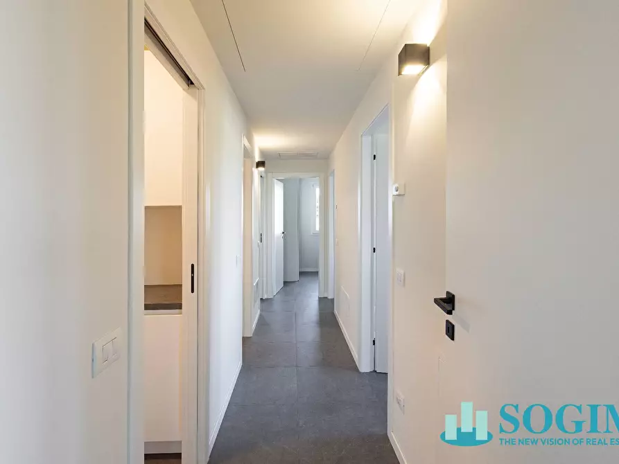 Immagine 18 di Appartamento in vendita  in via Toscana 38 a Monza