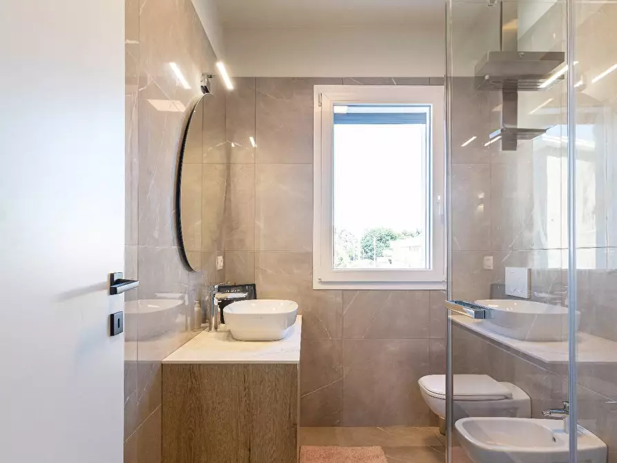 Immagine 27 di Appartamento in vendita  in via Toscana 38 a Monza