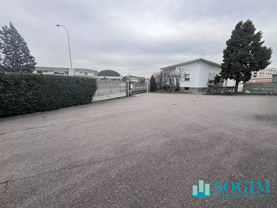 Immagine 5 di Capannone industriale in affitto  in via dante a Abbiategrasso