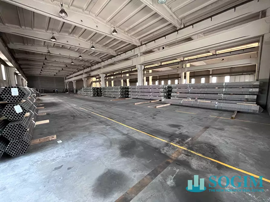 Immagine 14 di Capannone industriale in affitto  in via dante a Abbiategrasso