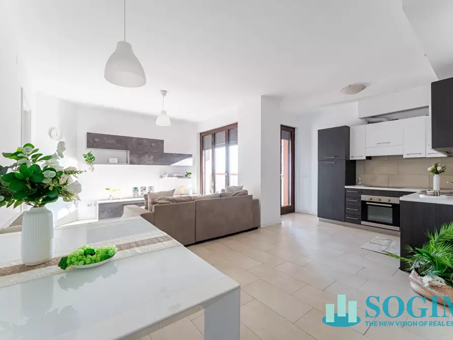 Immagine 1 di Appartamento in affitto  in Via Principe Eugenio a Milano