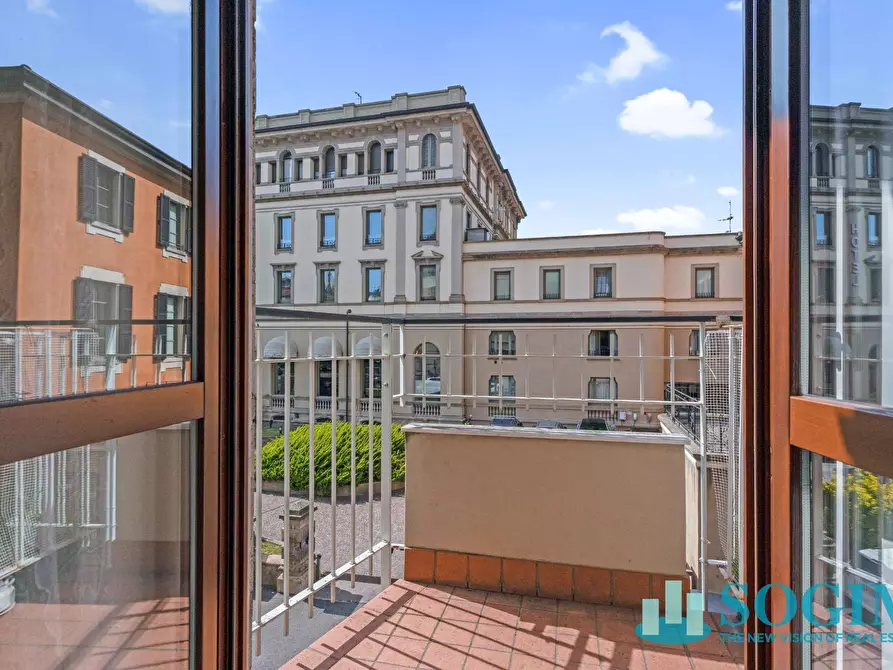 Immagine 32 di Appartamento in vendita  in Piazza Roma a Como