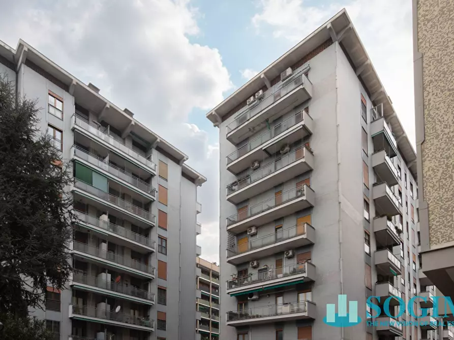 Immagine 22 di Appartamento in vendita  in via merano 3 a Cologno Monzese