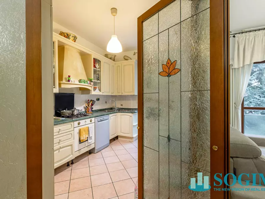 Immagine 6 di Appartamento in vendita  in via merano 3 a Cologno Monzese