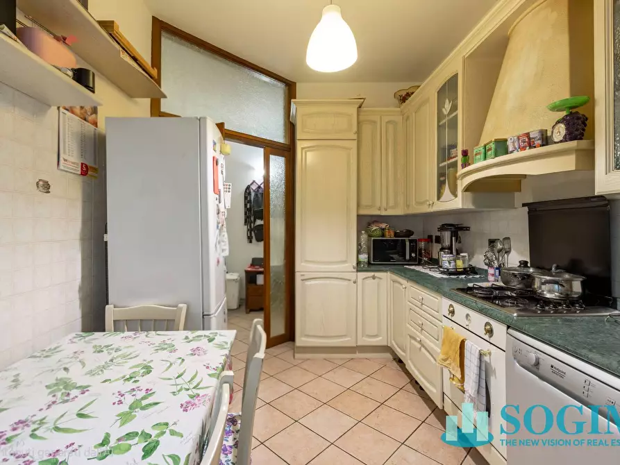 Immagine 9 di Appartamento in vendita  in via merano 3 a Cologno Monzese