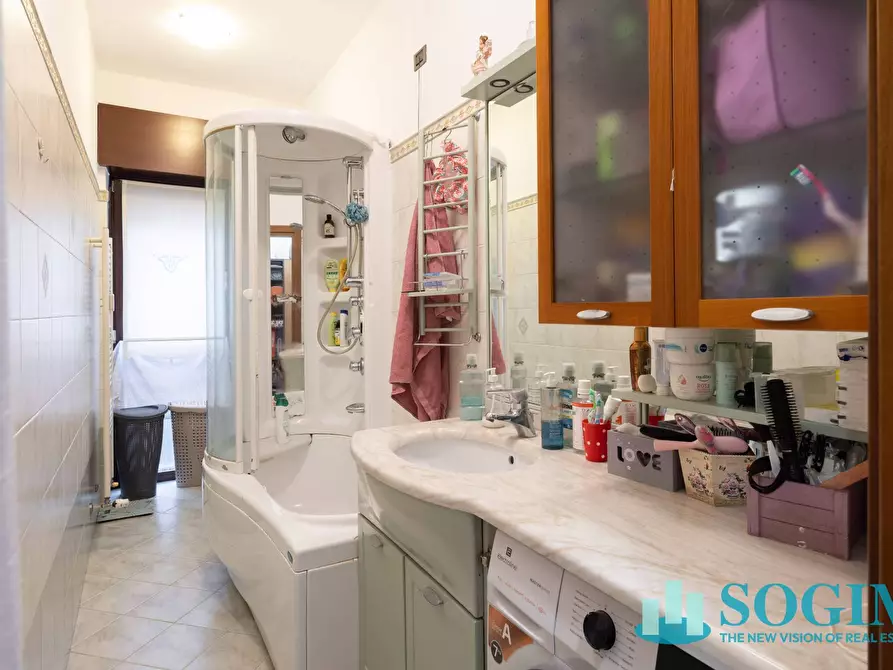 Immagine 17 di Appartamento in vendita  in via merano 3 a Cologno Monzese