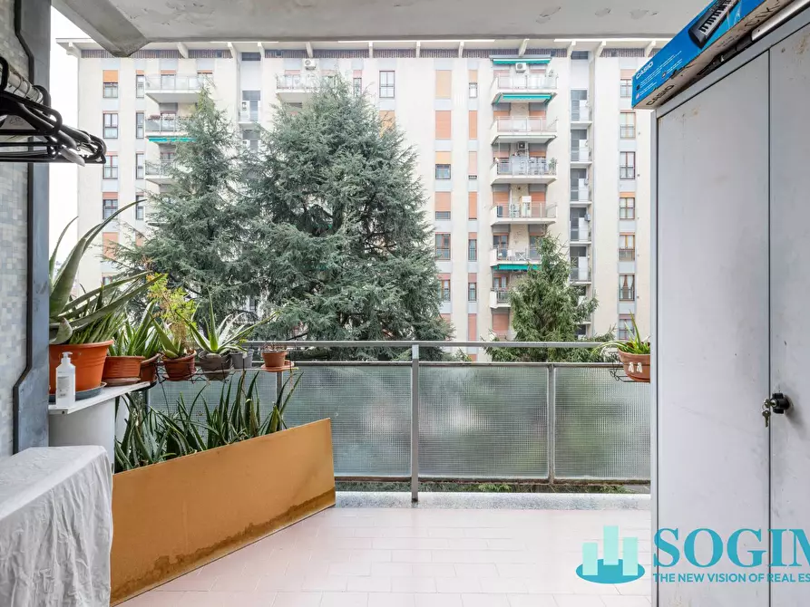 Immagine 14 di Appartamento in vendita  in via merano 3 a Cologno Monzese