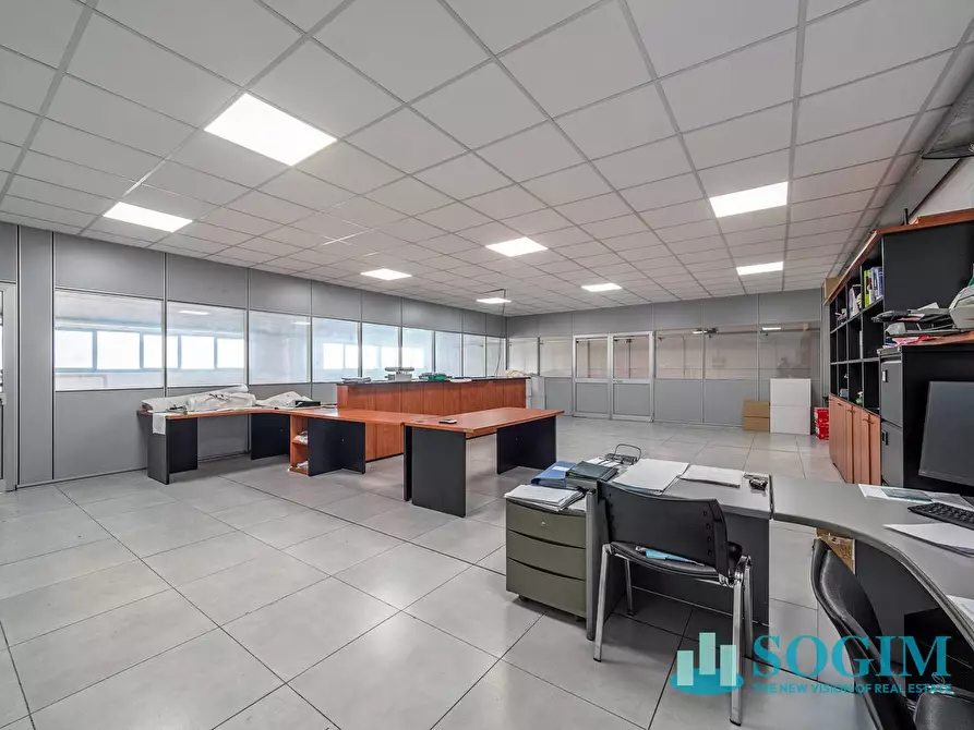 Immagine 15 di Capannone industriale in vendita  in via tevere a Fino Mornasco