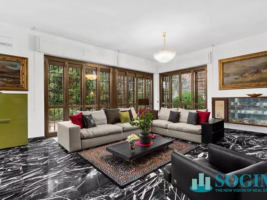 Immagine 2 di Villa in vendita  in Via dei Partigiani 112 a Cinisello Balsamo