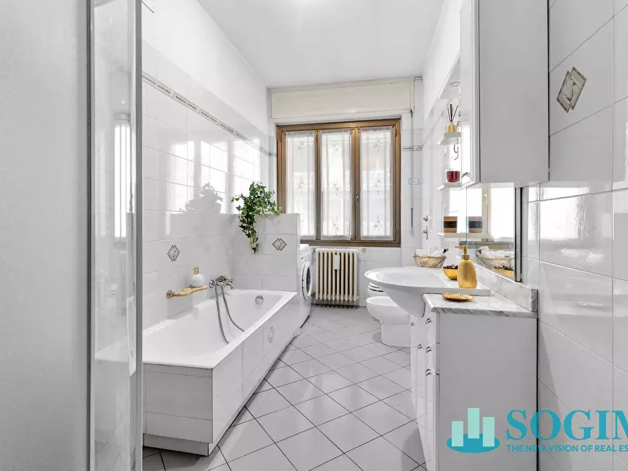 Immagine 32 di Villa in vendita  in Via dei Partigiani 112 a Cinisello Balsamo