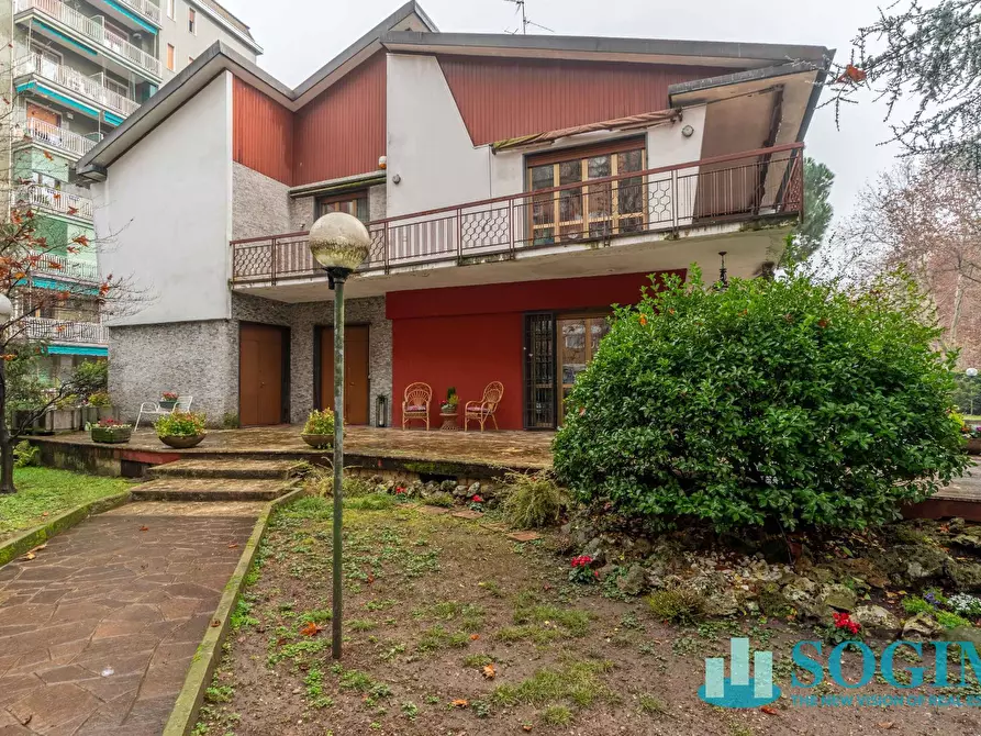 Immagine 38 di Villa in vendita  in via dei partigiani 112 a Cinisello Balsamo