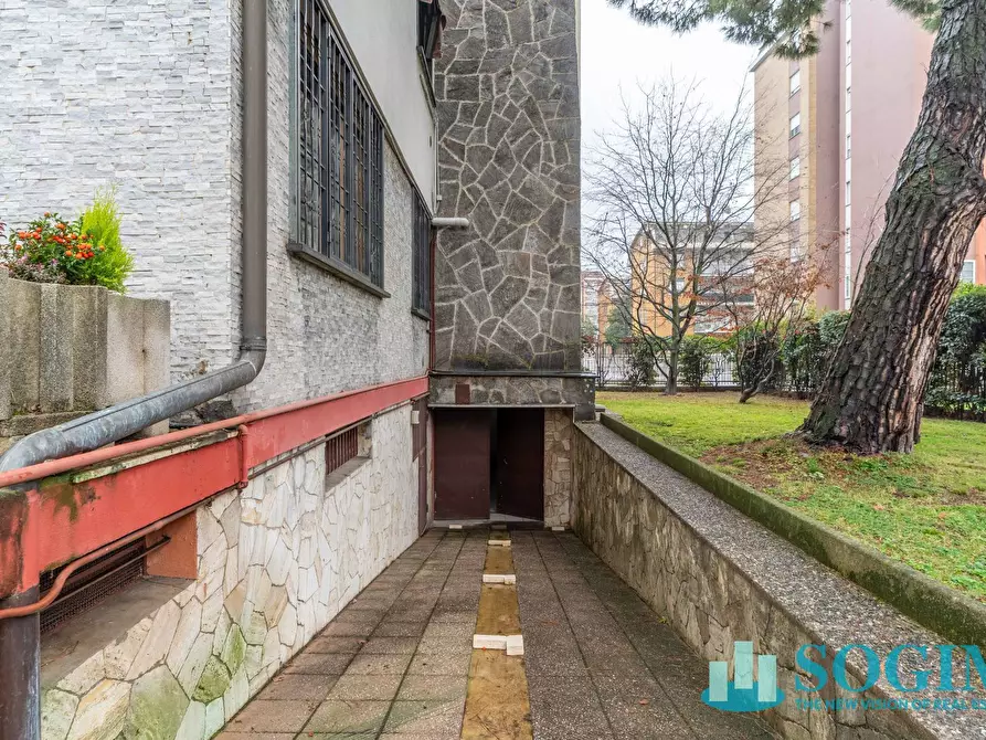 Immagine 41 di Villa in vendita  in via dei partigiani 112 a Cinisello Balsamo