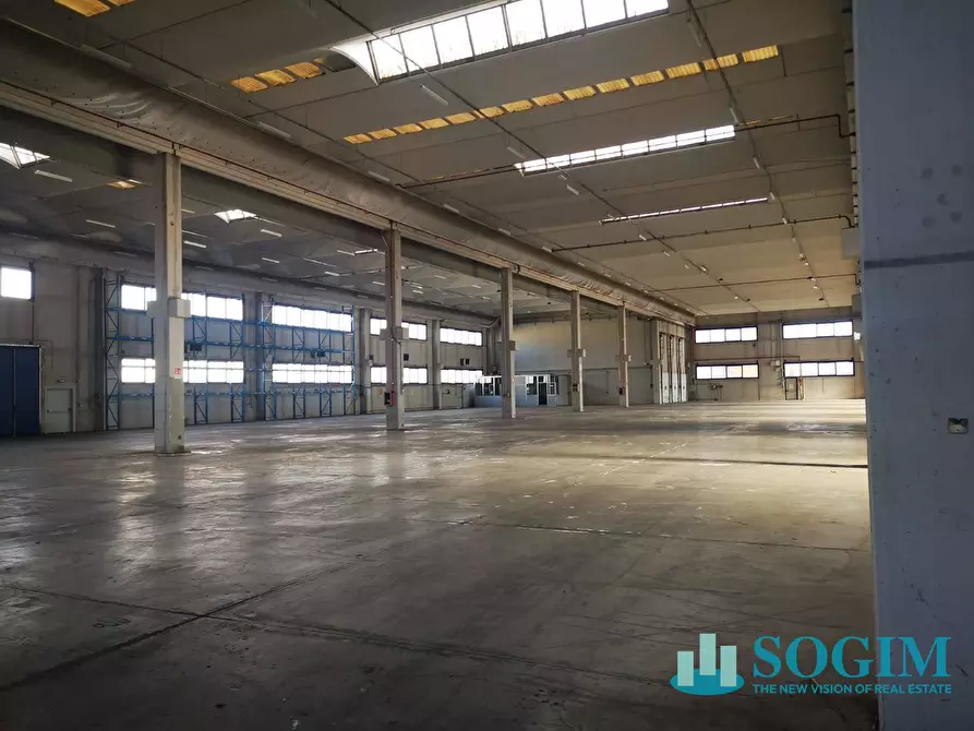 Immagine 10 di Capannone industriale in affitto  in Via Carlo Jucker 20/A a Legnano